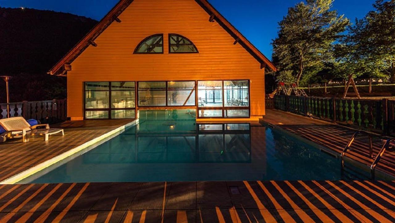Residence Les Trois Vallees - Арро Экстерьер фото